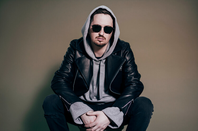 Robin Schulz Lederjacke Sonnenbrille Von Uncovered Fotoshooting